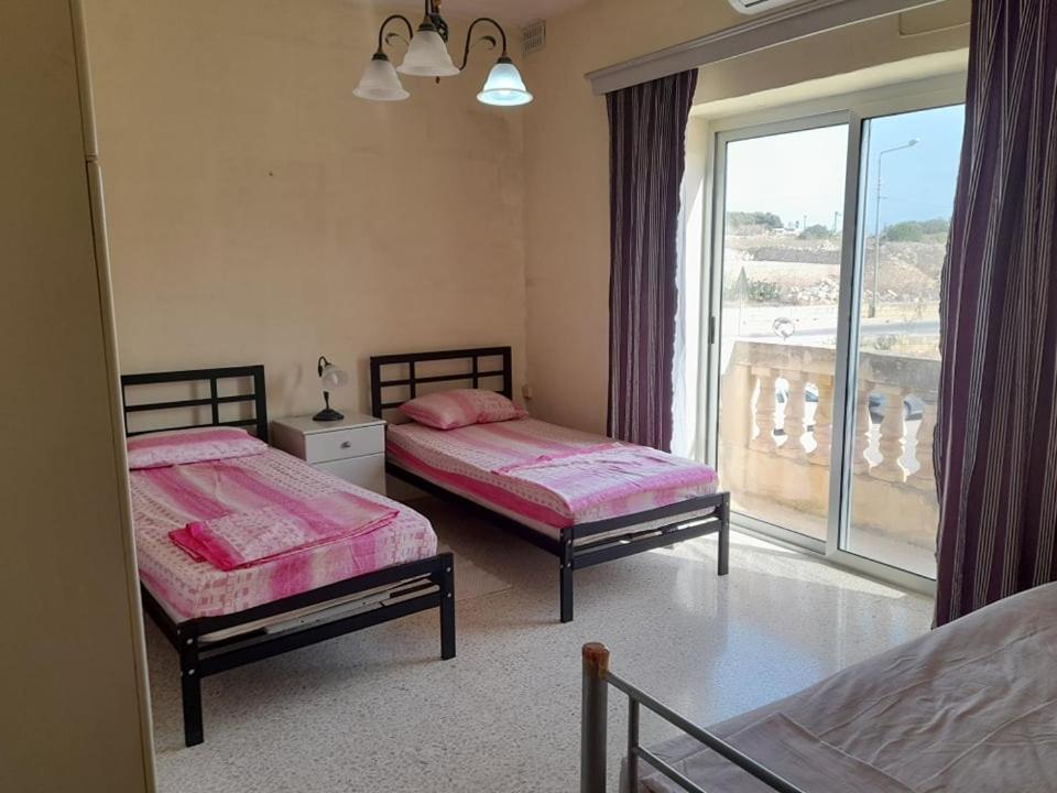 Dynesty B&B Birżebbuġa Bagian luar foto